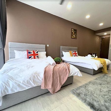 Free Parking # 2 Bed Family Bellsuite - Sepang Klia Kota Warisan Екстер'єр фото