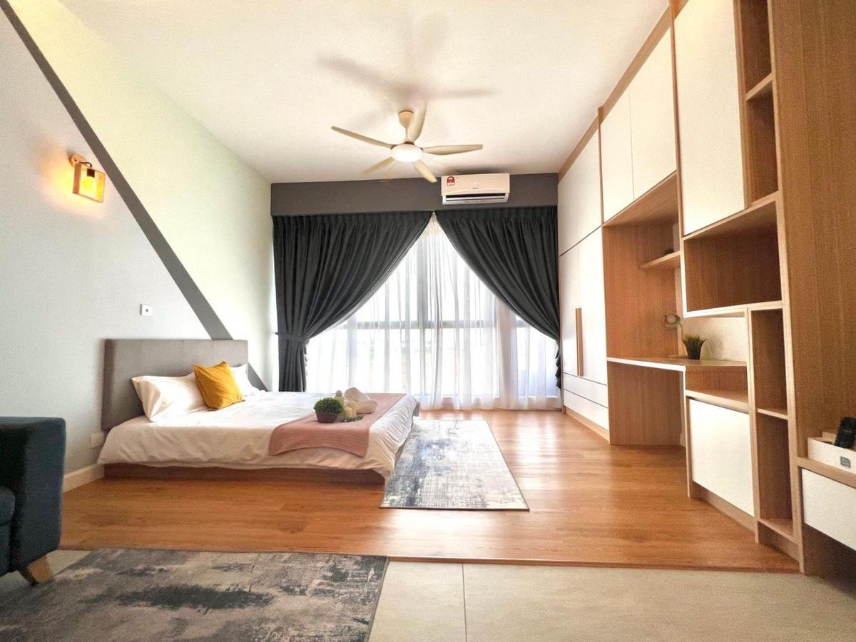 Free Parking # 2 Bed Family Bellsuite - Sepang Klia Kota Warisan Екстер'єр фото