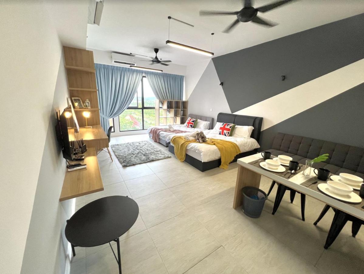 Free Parking # 2 Bed Family Bellsuite - Sepang Klia Kota Warisan Екстер'єр фото