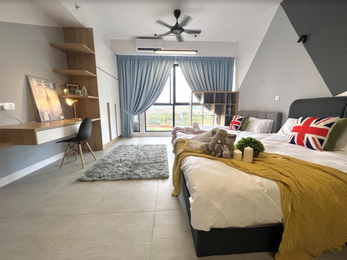 Free Parking # 2 Bed Family Bellsuite - Sepang Klia Kota Warisan Екстер'єр фото