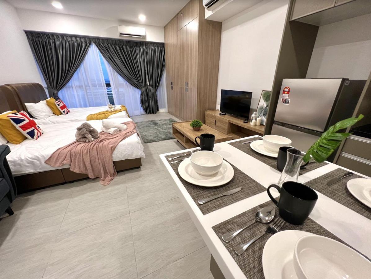 Free Parking # 2 Bed Family Bellsuite - Sepang Klia Kota Warisan Екстер'єр фото